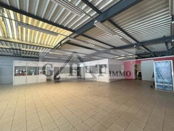 Entrepôt - 1 208 m²