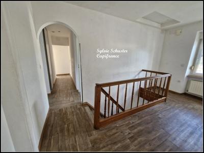 Maison - 161 m² - 7 pièces