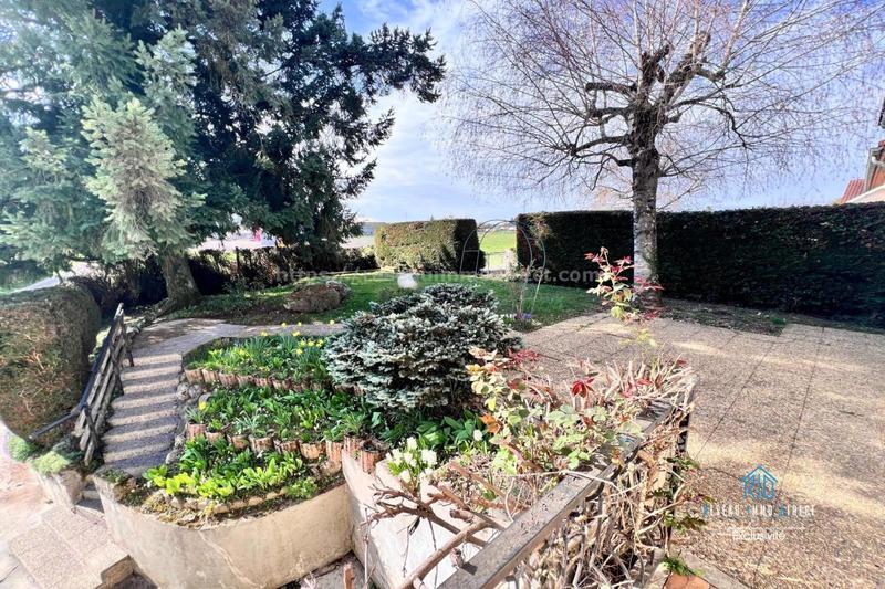 Maison traditionnelle - 150 m² - 7 pièces