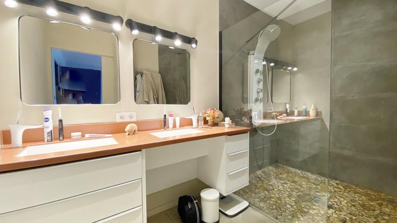 Fermette - 370 m² - 8 pièces