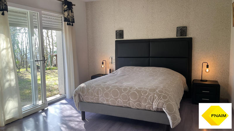 Maison contemporaine - 285 m² - 6 pièces