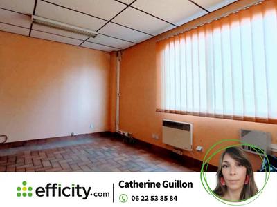 Local commercial - 1 200 m² - 30 pièces