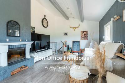 Maison - 144 m² - 5 pièces