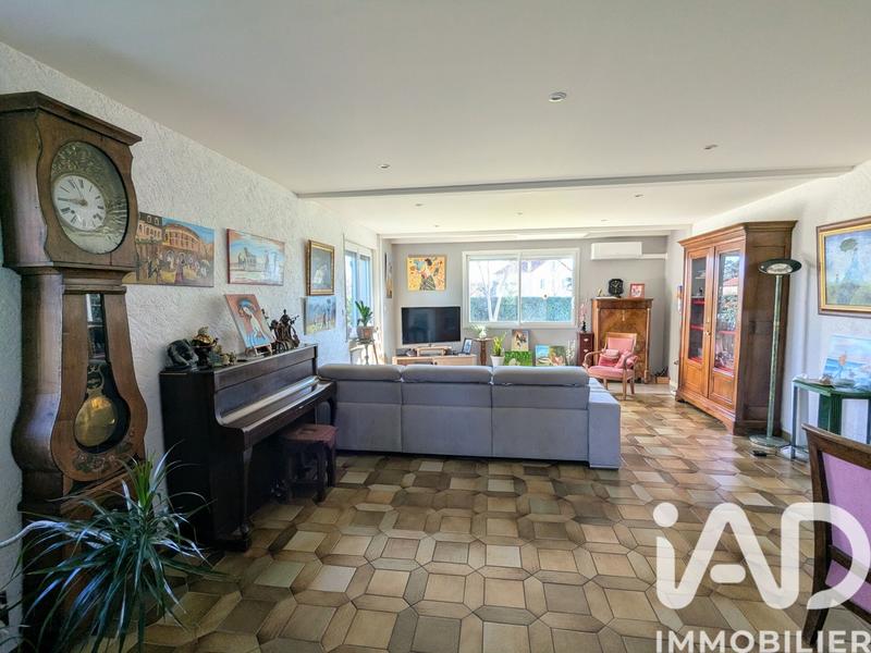 Maison - 192 m² - 5 pièces