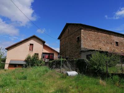 Villa - 100 m² - 5 pièces