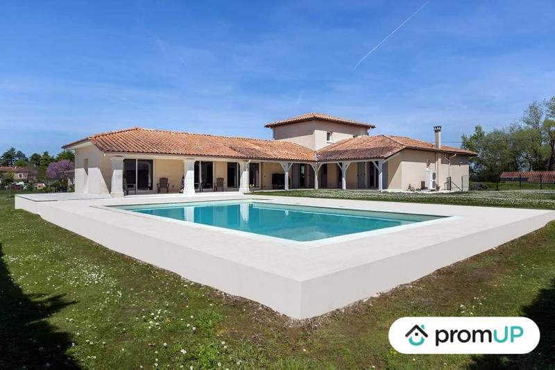 Villa - 234 m² - 7 pièces