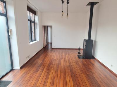 Loft - 76 m² - 2 pièces