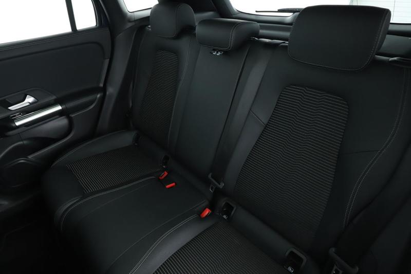 Mercedes Gla 200 Progressive Line 7g-Dct 163 ch