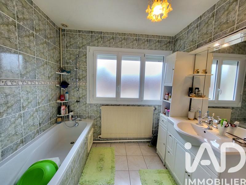 Maison - 81 m² - 5 pièces