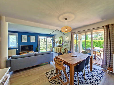 Maison - 95 m² - 5 pièces