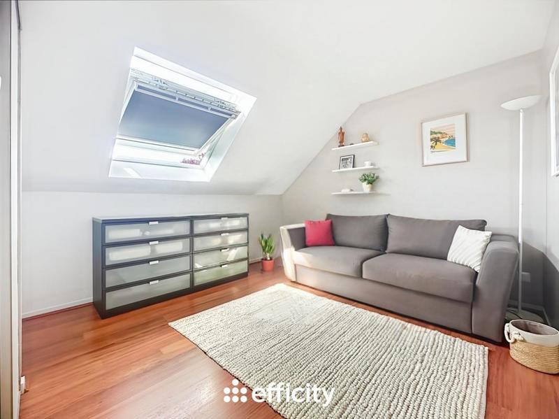 Maison - 195 m² - 8 pièces