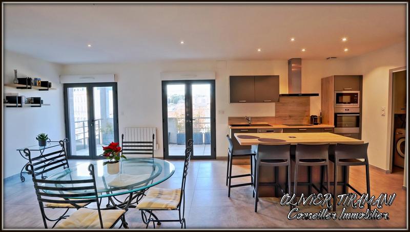 Appartement - 109 m² - 4 pièces