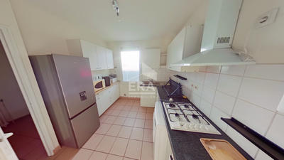 Maison - 106 m² - 4 pièces