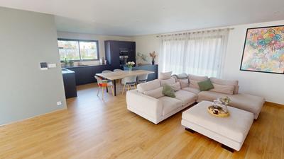 Maison - 138 m² - 6 pièces