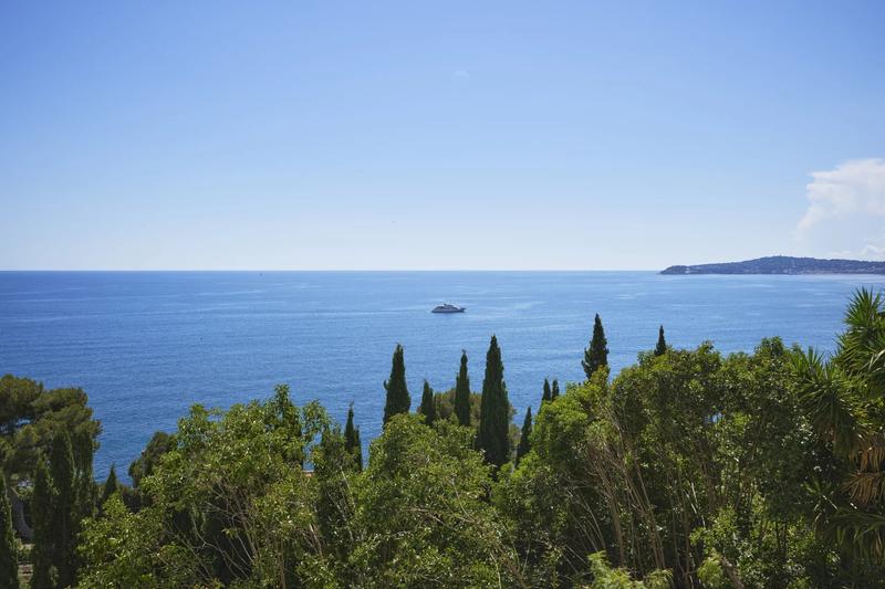 Maison - 350 m² - 7 pièces