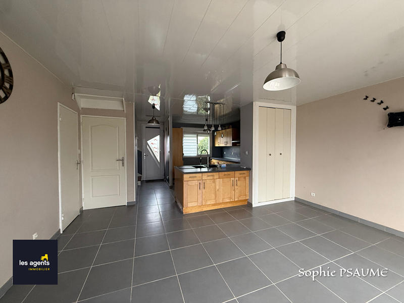 Maison - 97 m² - 6 pièces