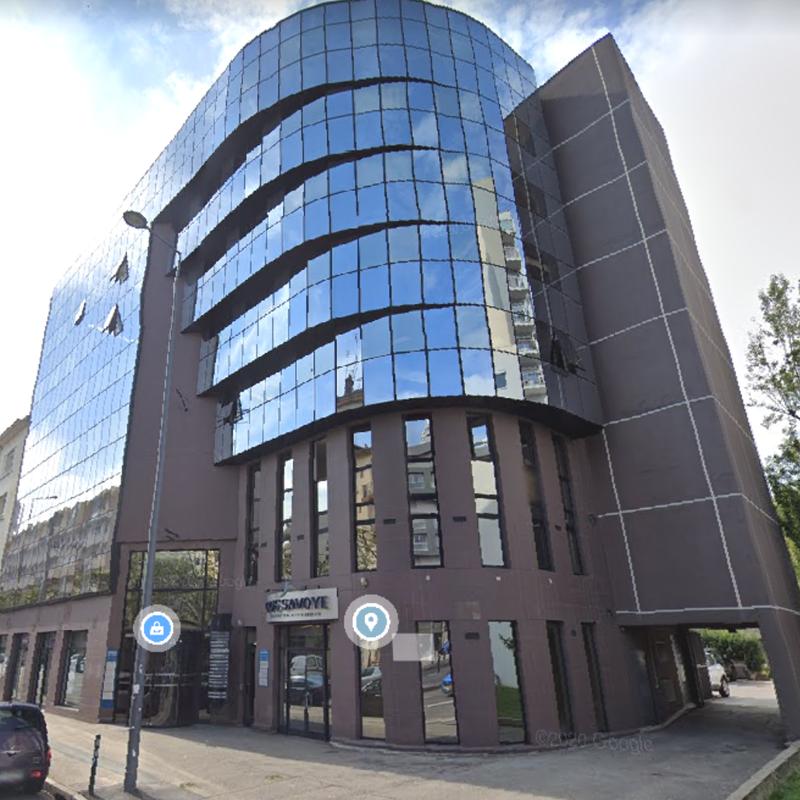 Local commercial - 147 m² - 6 pièces