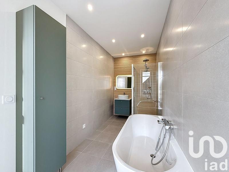 Maison de campagne - 250 m² - 7 pièces