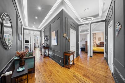 Appartement - 188 m² - 6 pièces