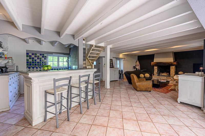 Maison - 193 m² - 7 pièces