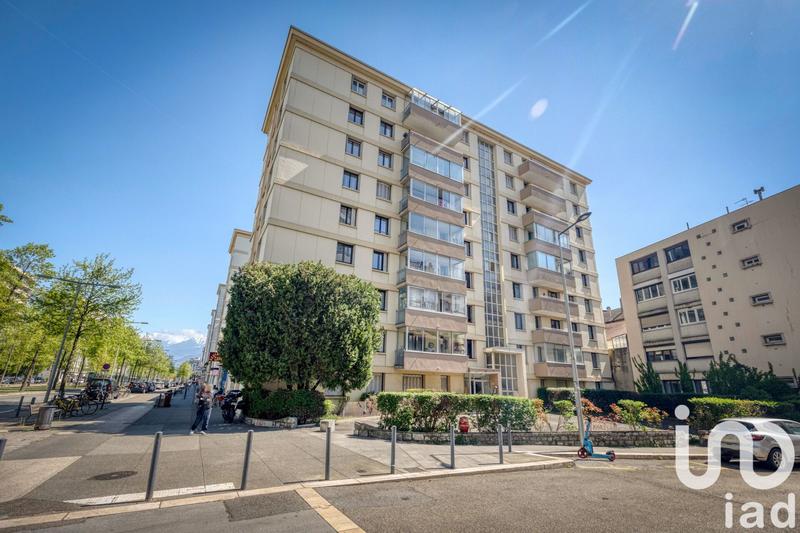 Appartement - 70 m² - 4 pièces