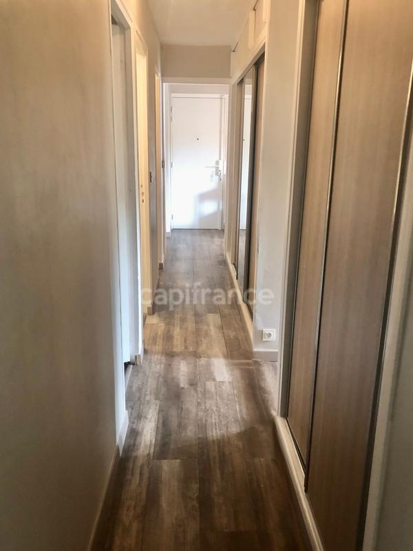 Appartement - 81 m² - 5 pièces