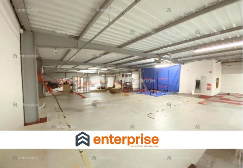 Local commercial - 1 270 m²