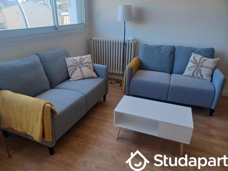 Chambre - 9 m² - 1 pièce