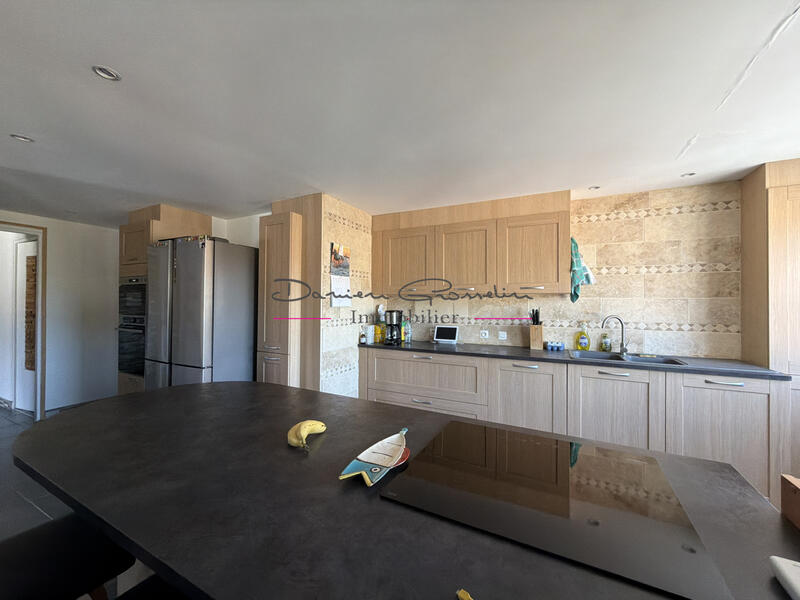 Maison - 82 m² - 3 pièces