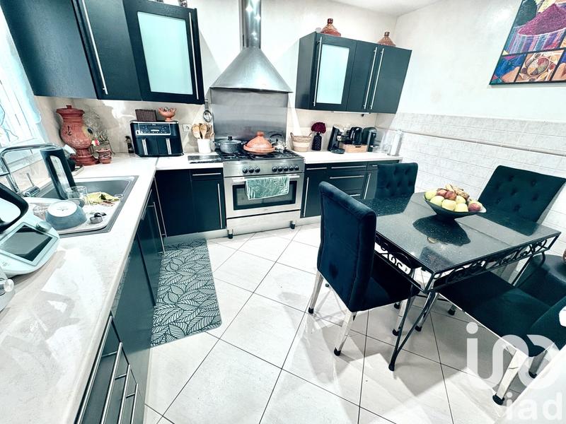 Maison - 98 m² - 5 pièces