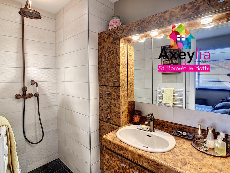 Appartement - 179 m² - 7 pièces