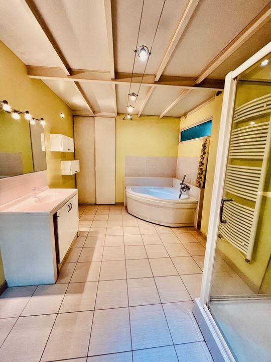 Maison en pierre - 170 m² - 5 pièces