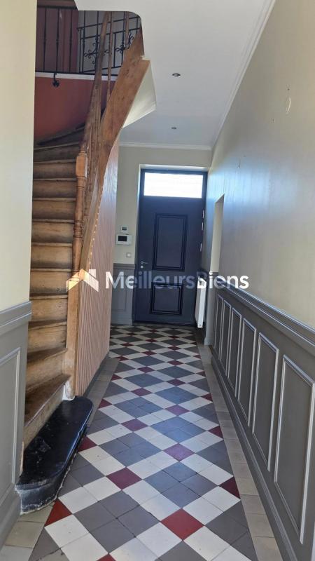 Maison - 227 m² - 9 pièces