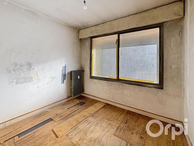 Appartement - 93 m² - 5 pièces