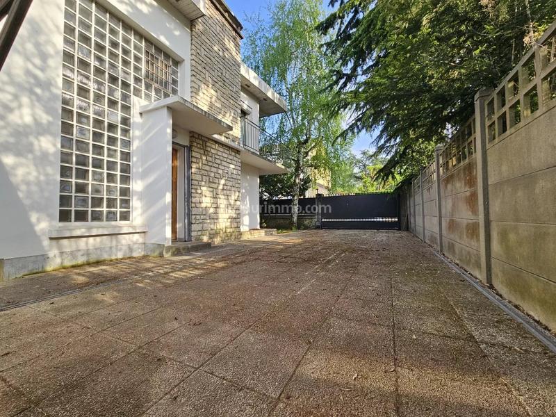 Maison - 149 m² - 7 pièces