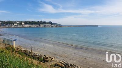 Maison - 220 m² - 6 pièces