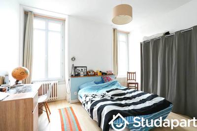 Chambre - 12 m² - 1 pièce