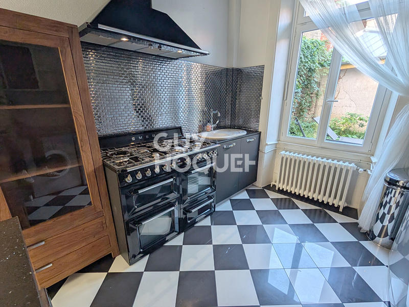 Appartement - 80 m² - 3 pièces