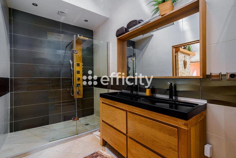 Pavillon - 100 m² - 4 pièces