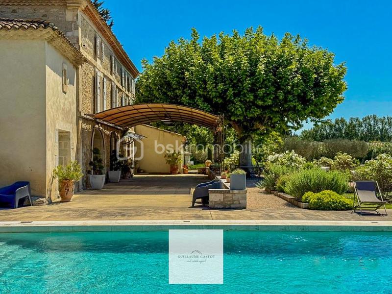 Mas - 486 m² - 10 pièces