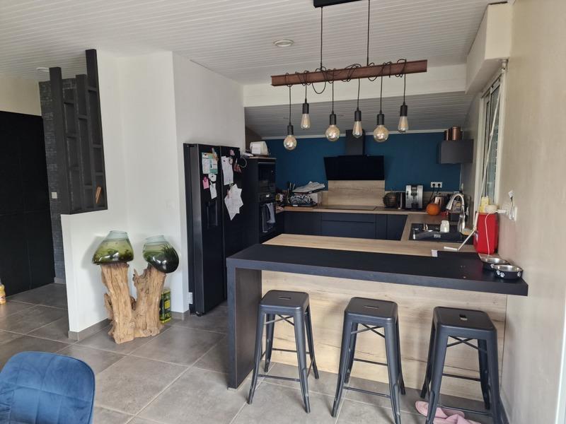 Maison - 155 m² - 9 pièces