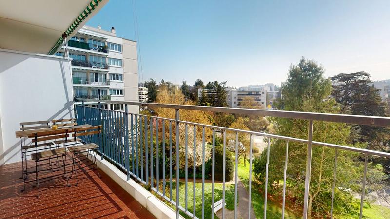 Appartement - 96 m² - 4 pièces