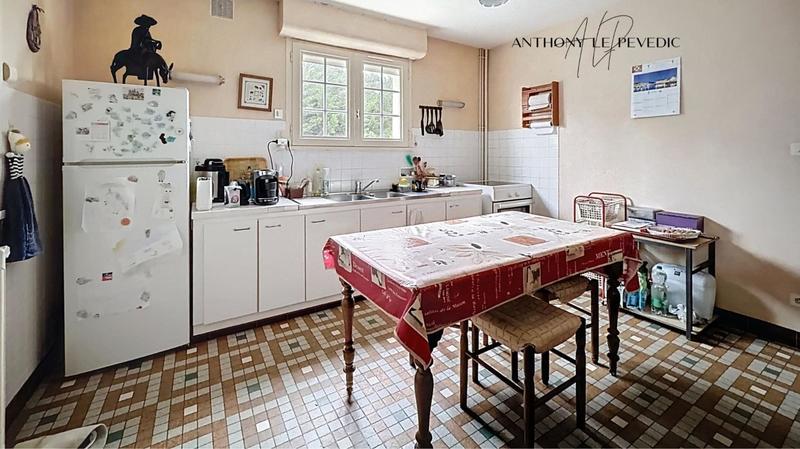 Maison - 110 m² - 8 pièces