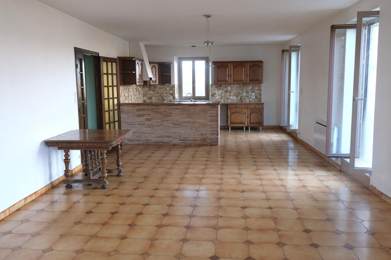 Propriété - 330 m² - 14 pièces