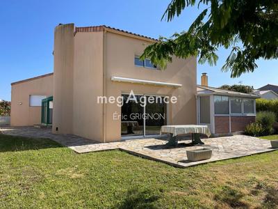 Maison - 190 m² - 6 pièces