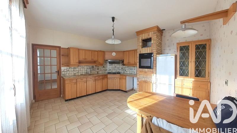 Maison - 269 m² - 10 pièces