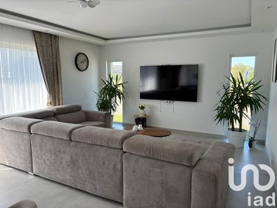 Maison - 143 m² - 8 pièces