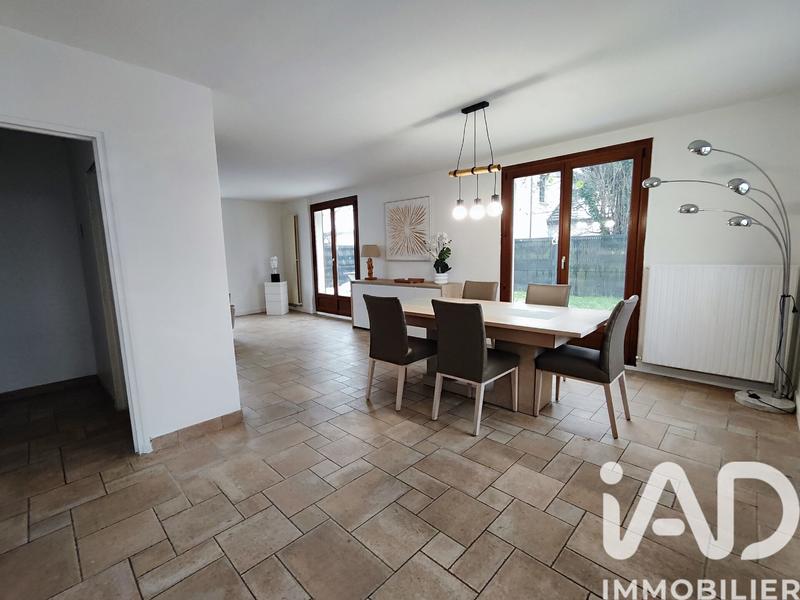 Maison - 143 m² - 6 pièces