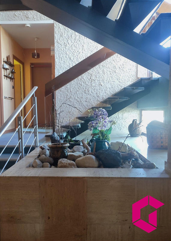 Villa - 250 m² - 11 pièces