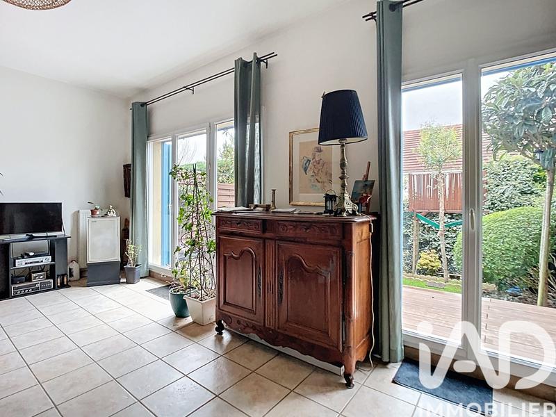Maison - 104 m² - 4 pièces
